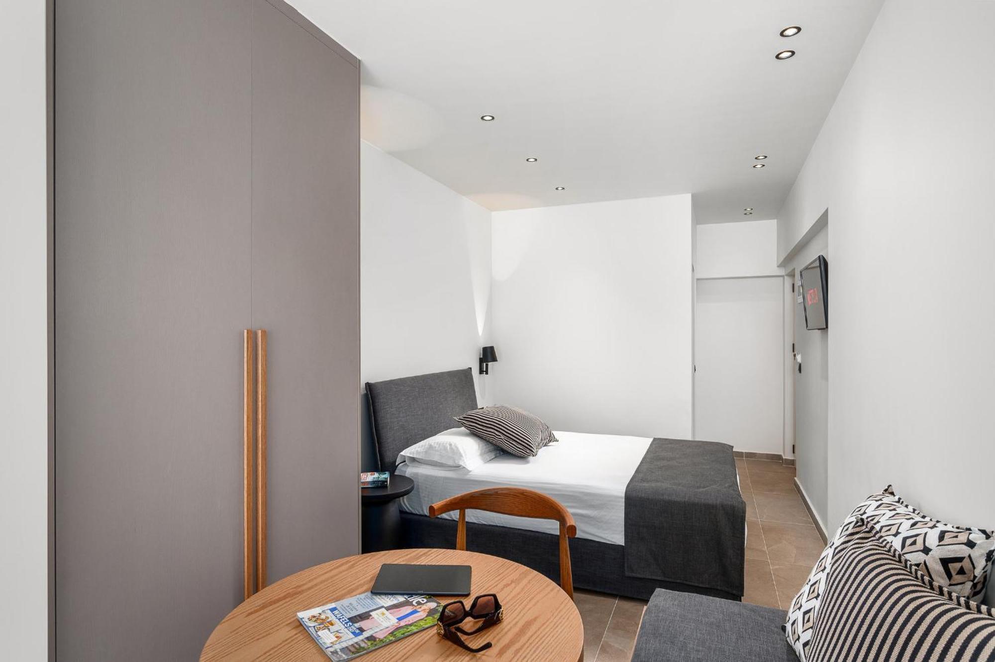 Glaros Hotel Apartment Agia Galini Exteriör bild