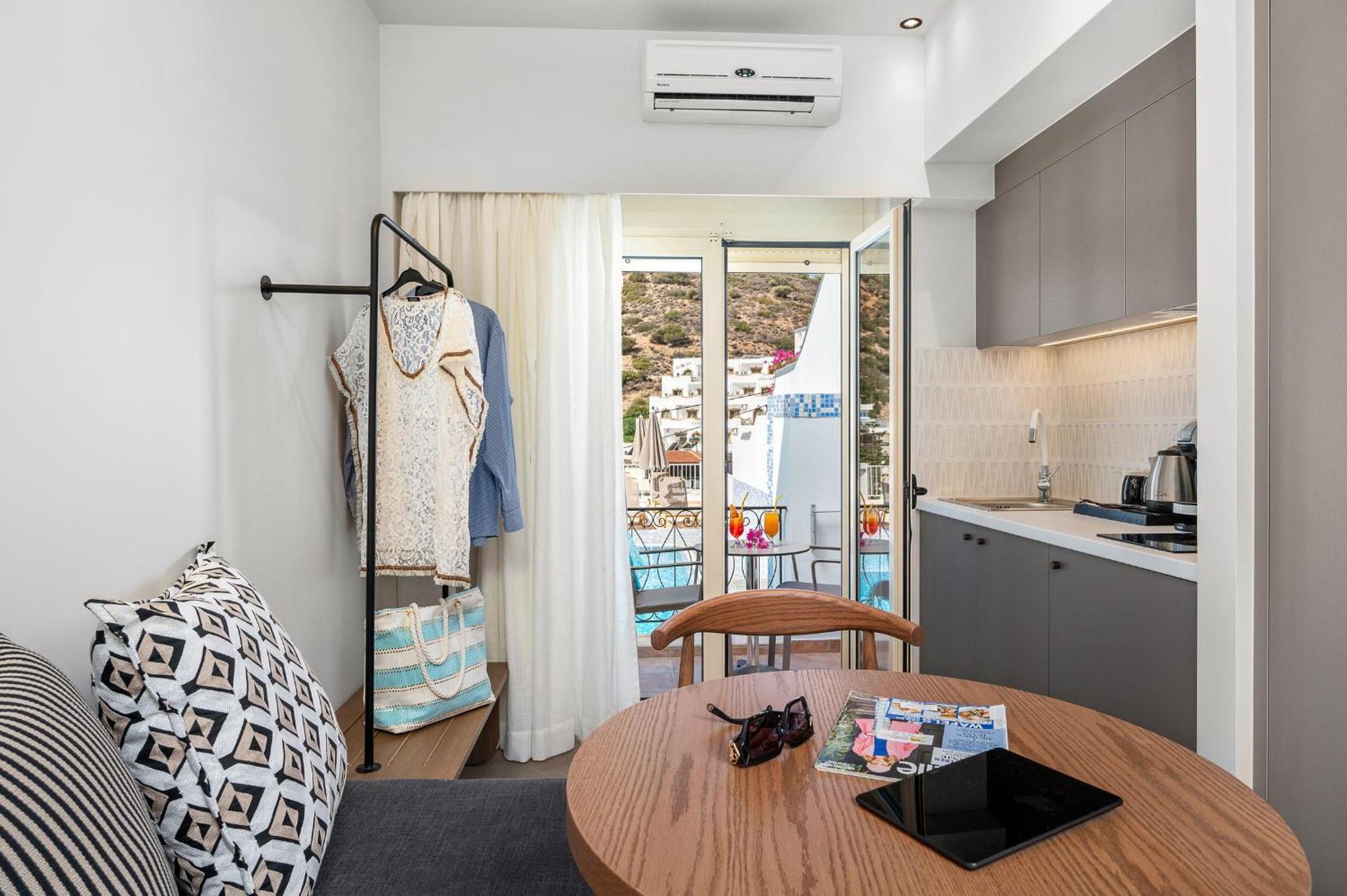 Glaros Hotel Apartment Agia Galini Exteriör bild