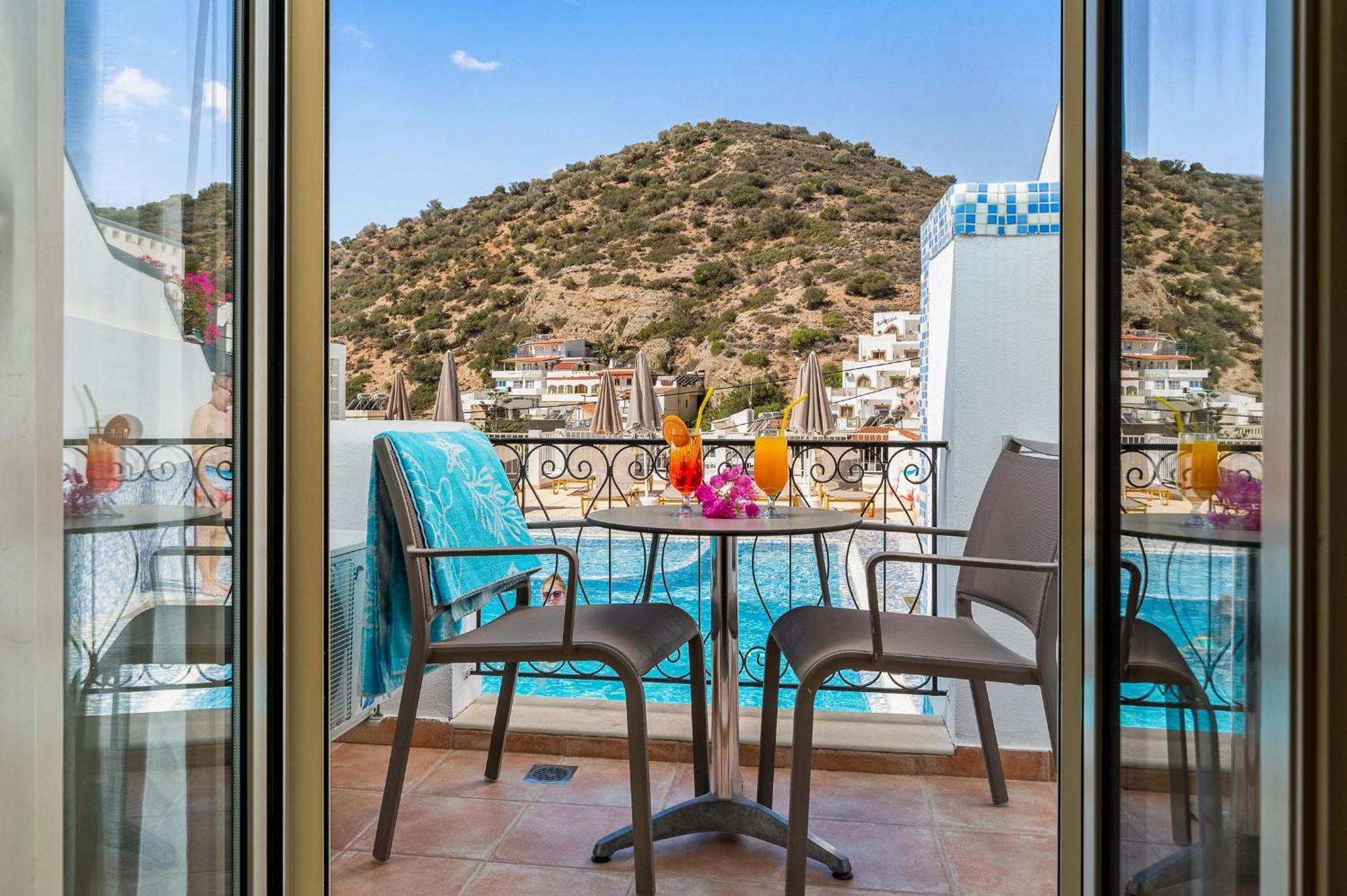 Glaros Hotel Apartment Agia Galini Exteriör bild